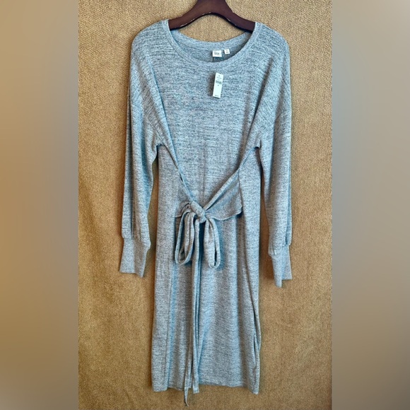 Gap Midi Sweater Wrap Dress size Medium - Picture 2 of 8
